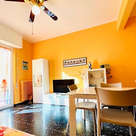 Appartement La Stella Marina - 150 Metri Dal Mare Con Box Auto à Spotorno Extérieur photo