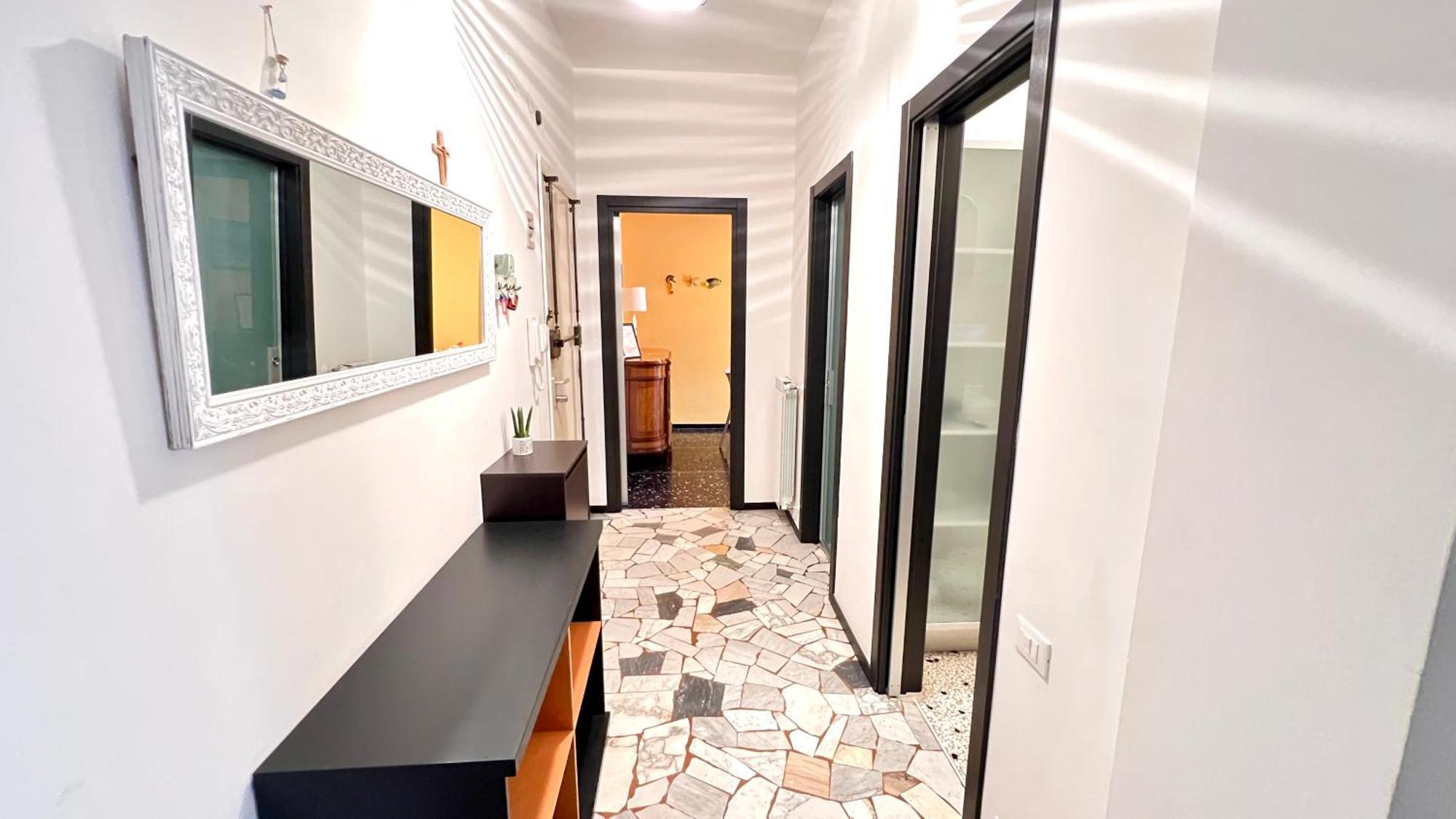 Appartement La Stella Marina - 150 Metri Dal Mare Con Box Auto à Spotorno Extérieur photo