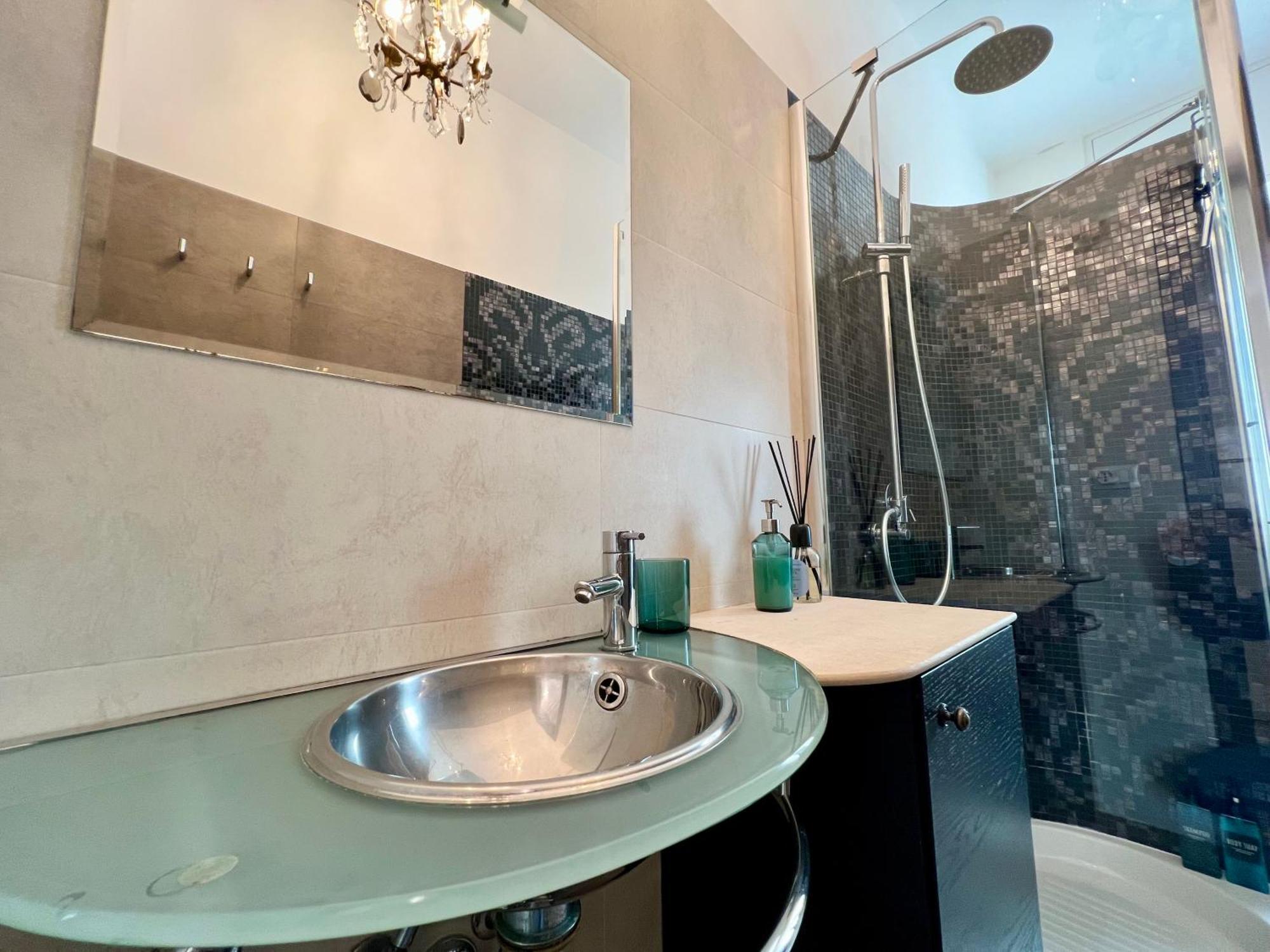 Appartement La Stella Marina - 150 Metri Dal Mare Con Box Auto à Spotorno Extérieur photo